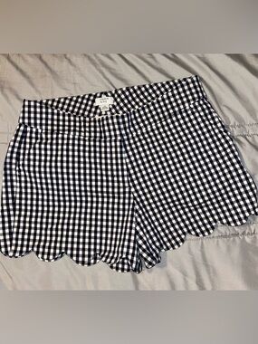 crown & ivy Black and White Gingham Scallop Hem High Waist Shorts